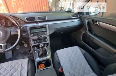 Седан Volkswagen Passat 2011 в Одессе