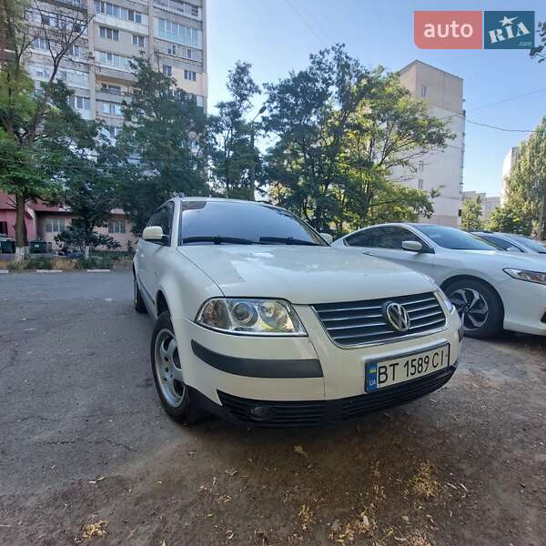 Универсал Volkswagen Passat 2002 в Херсоне