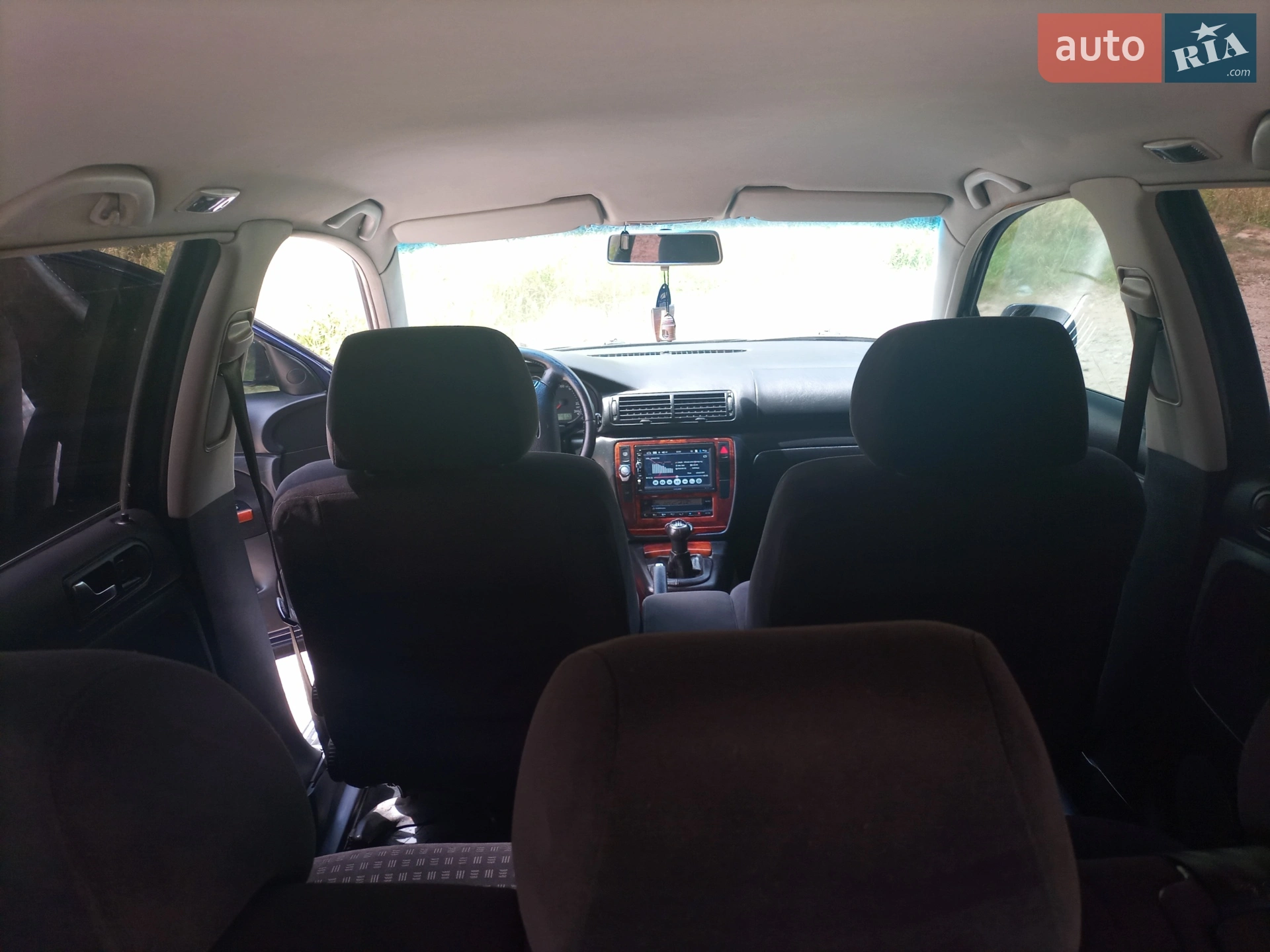 Volkswagen Passat 2003 VIN WVWZZZ3BZ3E177518 фото оголошення 2 з 10