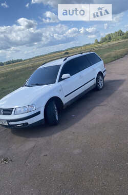 Универсал Volkswagen Passat 2000 в Сновске