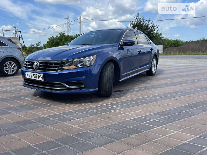 Седан Volkswagen Passat 2017 в Києві