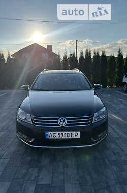 Універсал Volkswagen Passat 2013 в Луцьку