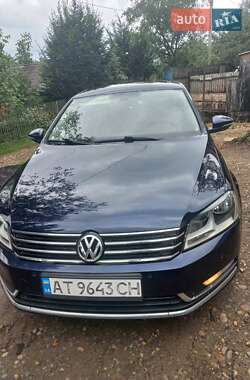 Седан Volkswagen Passat 2012 в Калуші