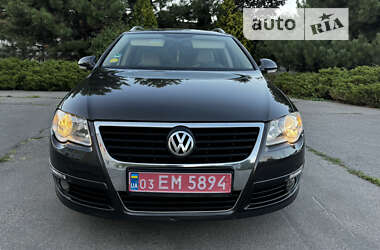 Універсал Volkswagen Passat 2010 в Полтаві