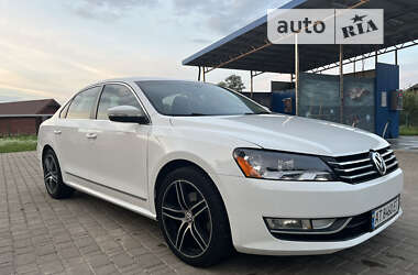 Седан Volkswagen Passat 2012 в Івано-Франківську