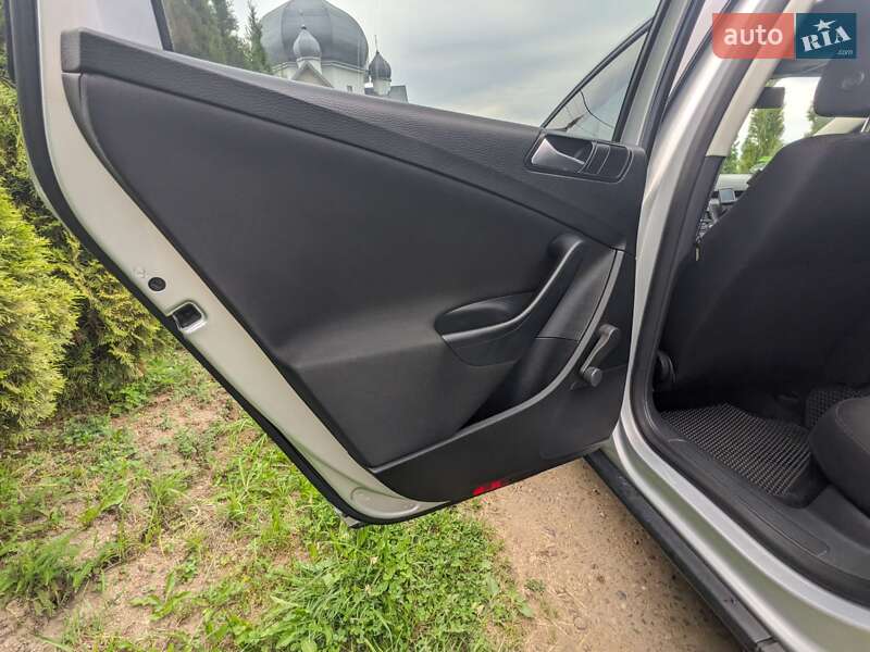 Универсал Volkswagen Passat 2009 в Калуше