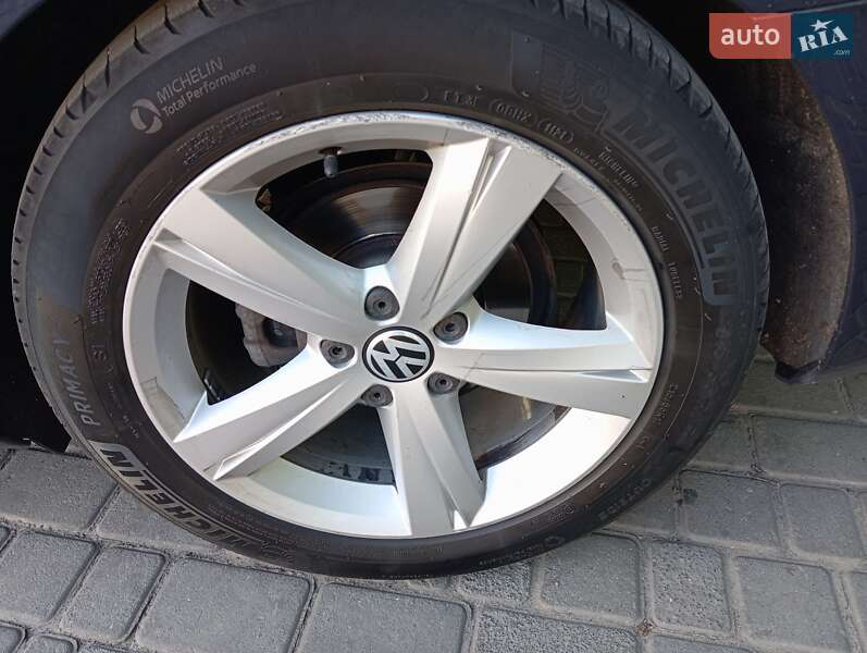 Седан Volkswagen Passat 2012 в Светловодске