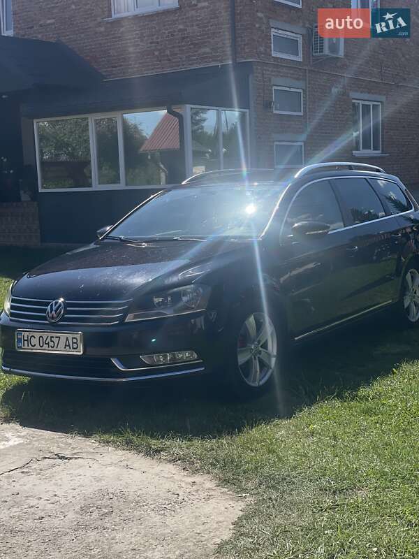 Универсал Volkswagen Passat 2011 в Радехове