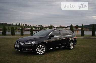 Универсал Volkswagen Passat 2012 в Черновцах