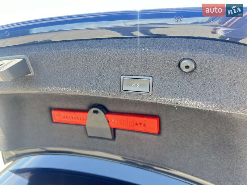 Седан Volkswagen Passat 2018 в Запорожье