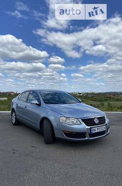 Седан Volkswagen Passat 2005 в Здолбунове
