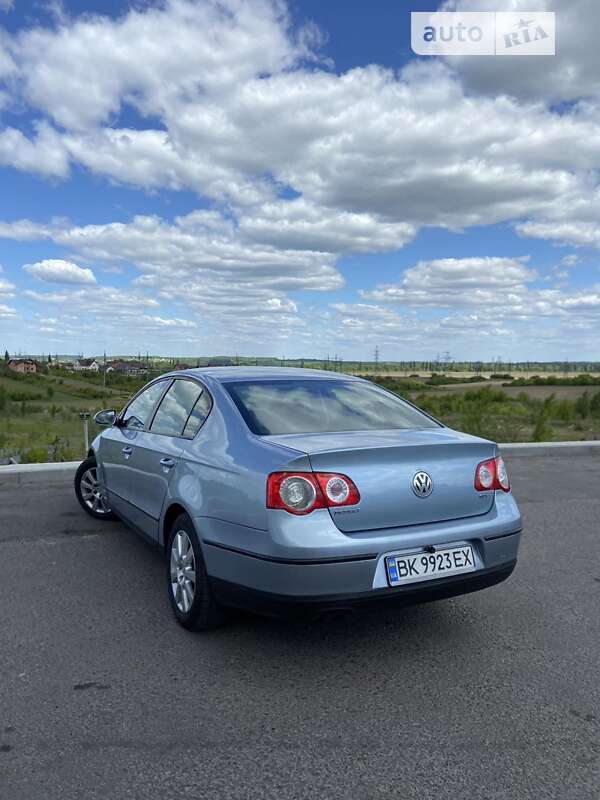 Седан Volkswagen Passat 2005 в Здолбунове фото 6 Седан Volkswagen Passat 2005 в Здолбунове