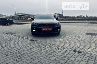 Седан Volkswagen Passat 2013 в Южном