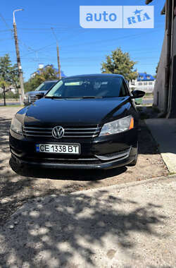 Седан Volkswagen Passat 2012 в Чернівцях