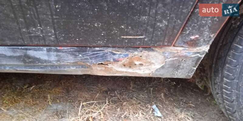 Универсал Volkswagen Passat 1989 в Борщеве