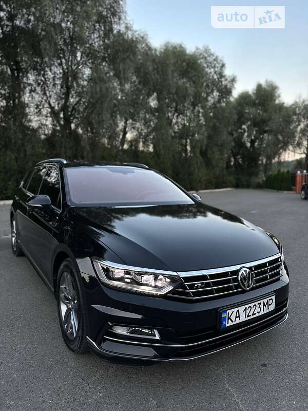 Универсал Volkswagen Passat 2018 в Киеве
