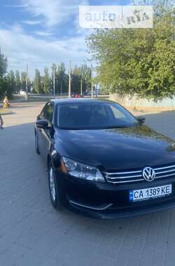 Седан Volkswagen Passat 2014 в Киеве