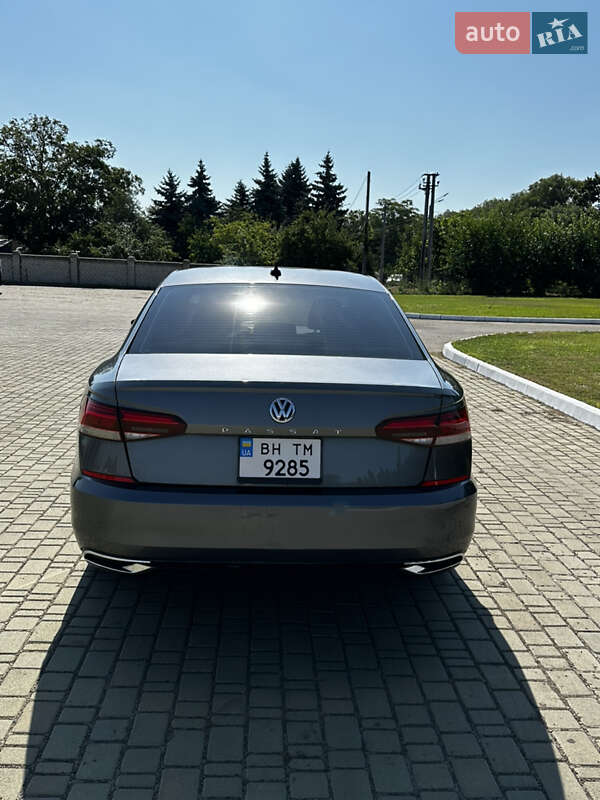 Седан Volkswagen Passat 2019 в Одесі