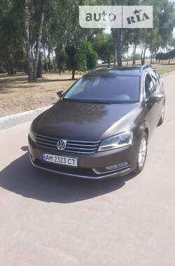 Универсал Volkswagen Passat 2013 в Житомире