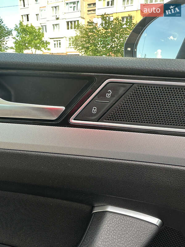 Універсал Volkswagen Passat 2015 в Калуші