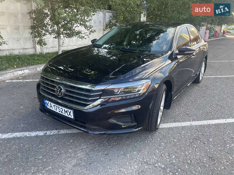 Седан Volkswagen Passat 2020 в Киеве