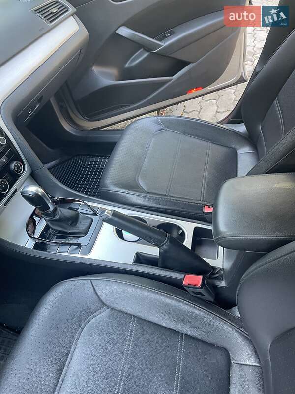 Седан Volkswagen Passat 2012 в Смеле