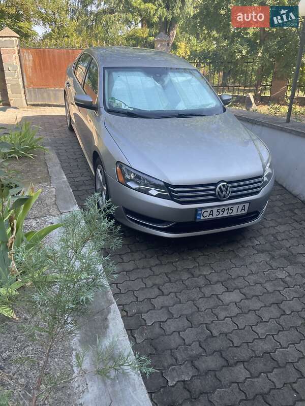 Седан Volkswagen Passat 2012 в Смеле