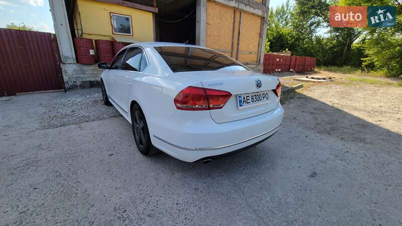 Седан Volkswagen Passat 2013 в Кривом Роге
