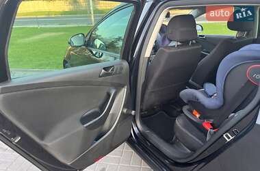 Универсал Volkswagen Passat 2010 в 