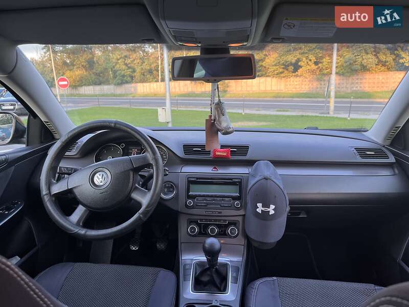 Універсал Volkswagen Passat 2010 в Святопетрівське