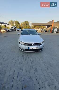 Універсал Volkswagen Passat 2012 в Чернівцях