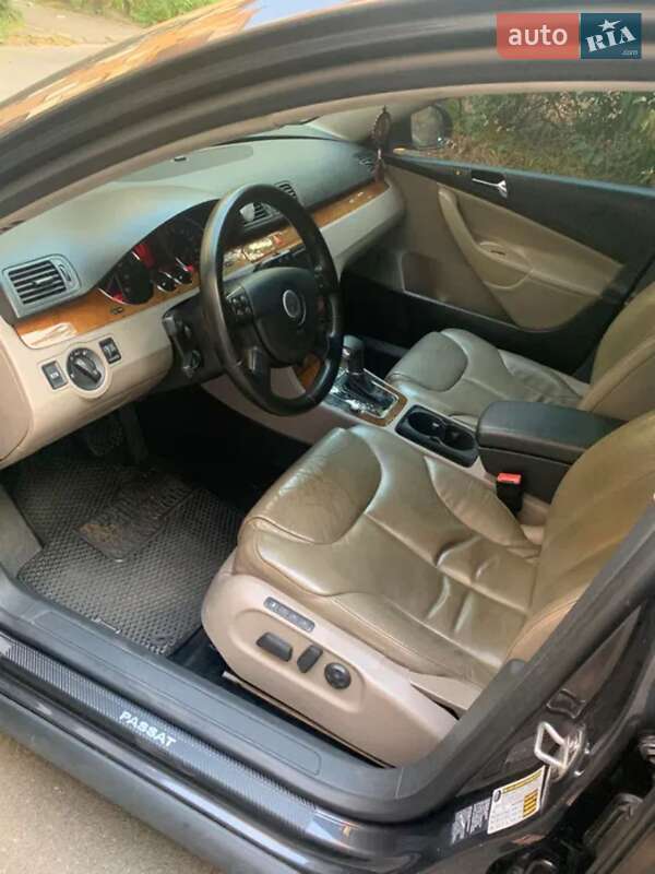 Седан Volkswagen Passat 2005 в Києві