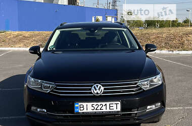 Універсал Volkswagen Passat 2016 в Полтаві