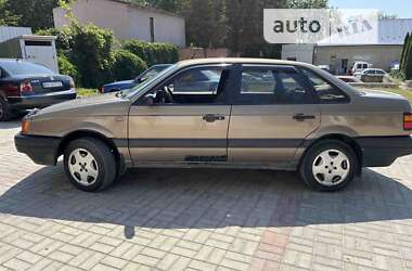 Седан Volkswagen Passat 1991 в Каменец-Подольском