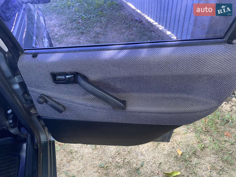 Седан Volkswagen Passat 1988 в Ужгороде фото 23 Седан Volkswagen Passat 1988 в Ужгороде