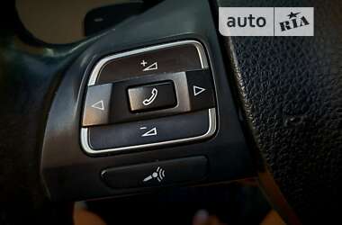 Универсал Volkswagen Passat 2010 в Одессе