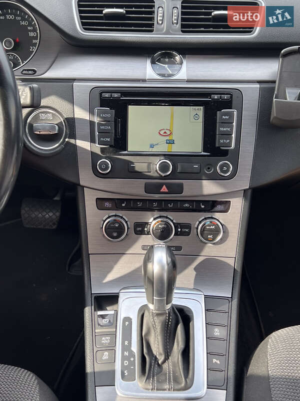 Универсал Volkswagen Passat 2014 в Львове