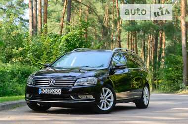 Универсал Volkswagen Passat 2012 в Львове