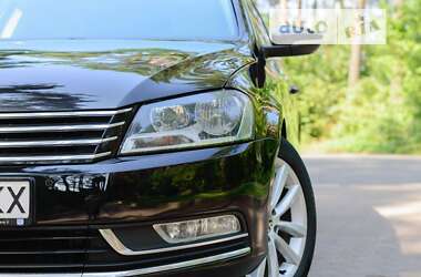 Універсал Volkswagen Passat 2012 в Львові