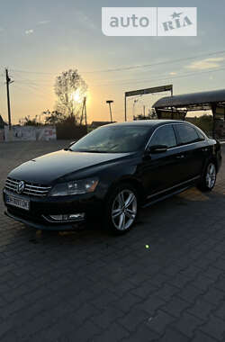 Седан Volkswagen Passat 2012 в Арцизові