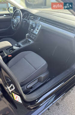 Седан Volkswagen Passat 2019 в 