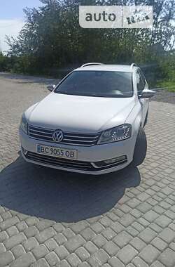 Універсал Volkswagen Passat 2011 в Львові