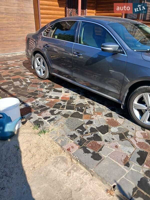 Седан Volkswagen Passat 2014 в Жашкове