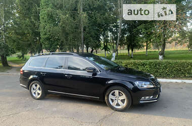 Универсал Volkswagen Passat 2011 в Дубно