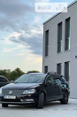 Универсал Volkswagen Passat 2013 в Березному