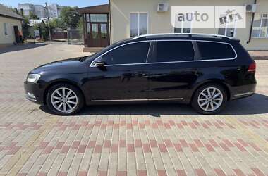 Універсал Volkswagen Passat 2012 в Черкасах