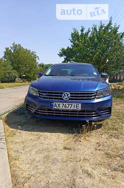 Седан Volkswagen Passat 2016 в Харькове