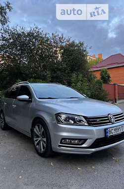 Универсал Volkswagen Passat 2013 в Виннице