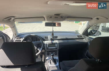 Седан Volkswagen Passat 2005 в 