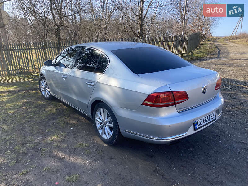 Седан Volkswagen Passat 2013 в Чернівцях